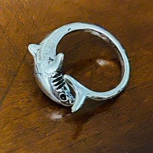 $1!!!** Shark ring